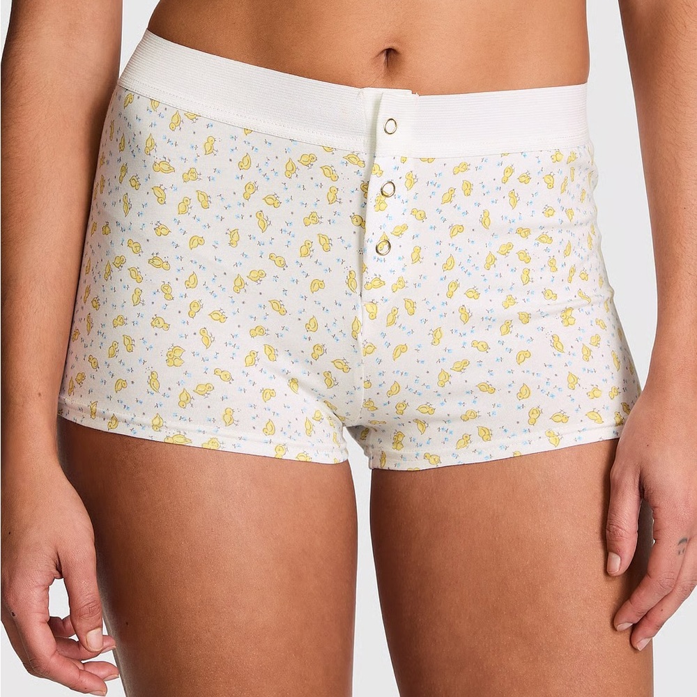 PINK BY FRANKIES BIKINIS
BOBBY‎ SHORTS